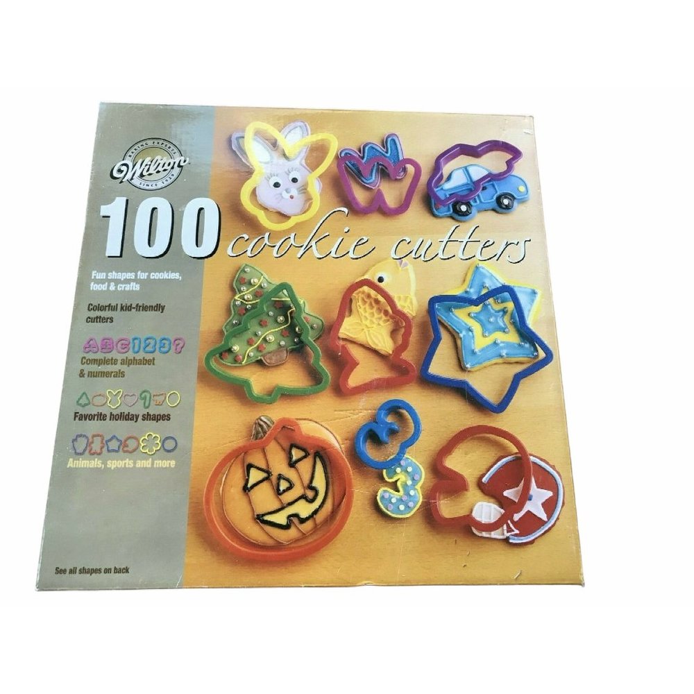 Wilton Set of 100 Plastic Cookie Cutters Animals, Halloween, Pumpkin